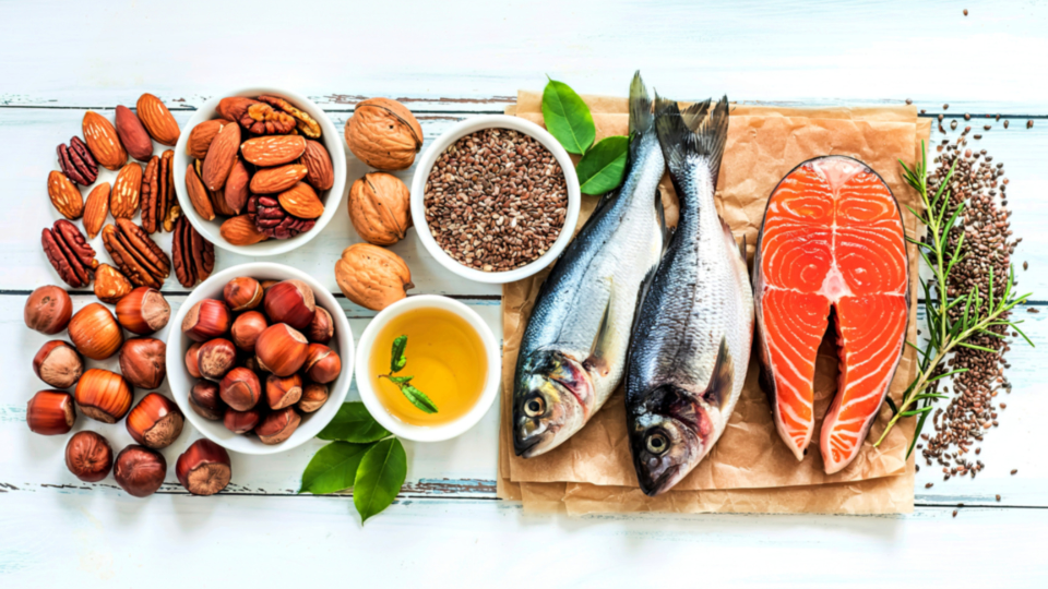 Omega 3 e Omega 6: differenze, benefici e fonti alimentari