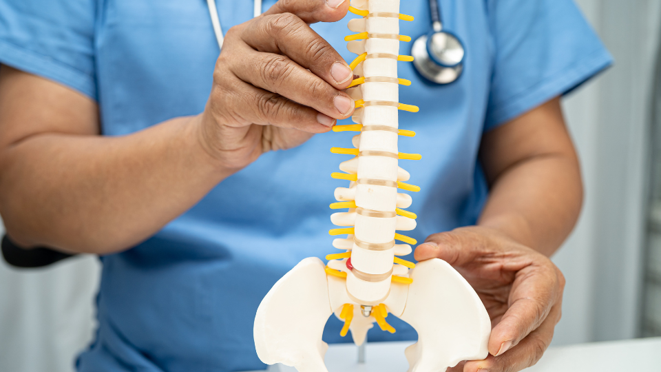 Lombalgia: cause più comuni e trattamenti efficaci